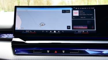 BMW 530e - infotainment screen