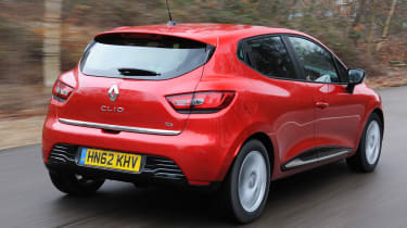 Renault Clio rear tracking