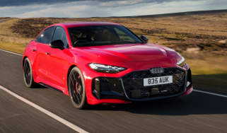 Audi RS 5 - front tracking