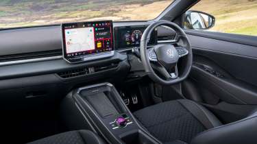 Volkswagen T-Roc R-Line - cabin