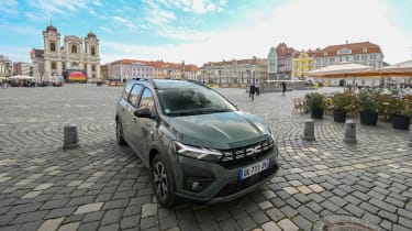 Dacia Jogger road-trip - Timisoara town square