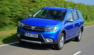 Dacia Logan MCV Stepway - front