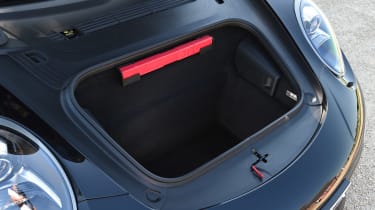 Porsche 911 Targa GTS - boot