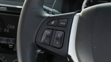 Suzuki Swift 1.2 SZ2 steering wheel