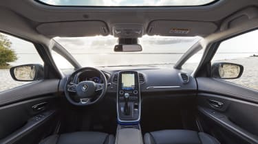 Renault Grand Scenic 2016 - interior