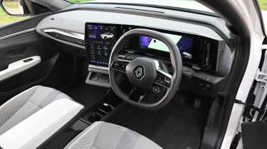 Renault Scenic E-Tech - interior 