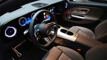 Mercedes CLA - interior