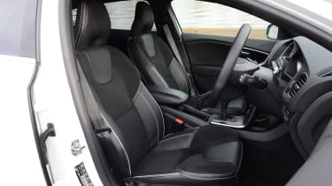 Volvo V40 long-term - first report front seats