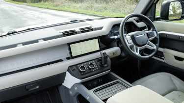 Land Rover Defender - dashboard