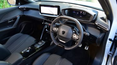 Peugeot E-2008 - interior