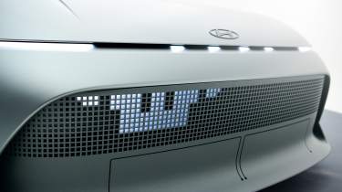 Hyundai Concept Three - front detail