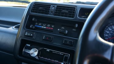 Toyota RAV4 Mk1 icon - interior