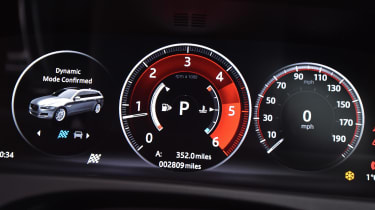 Jaguar XF Sportbrake - dials