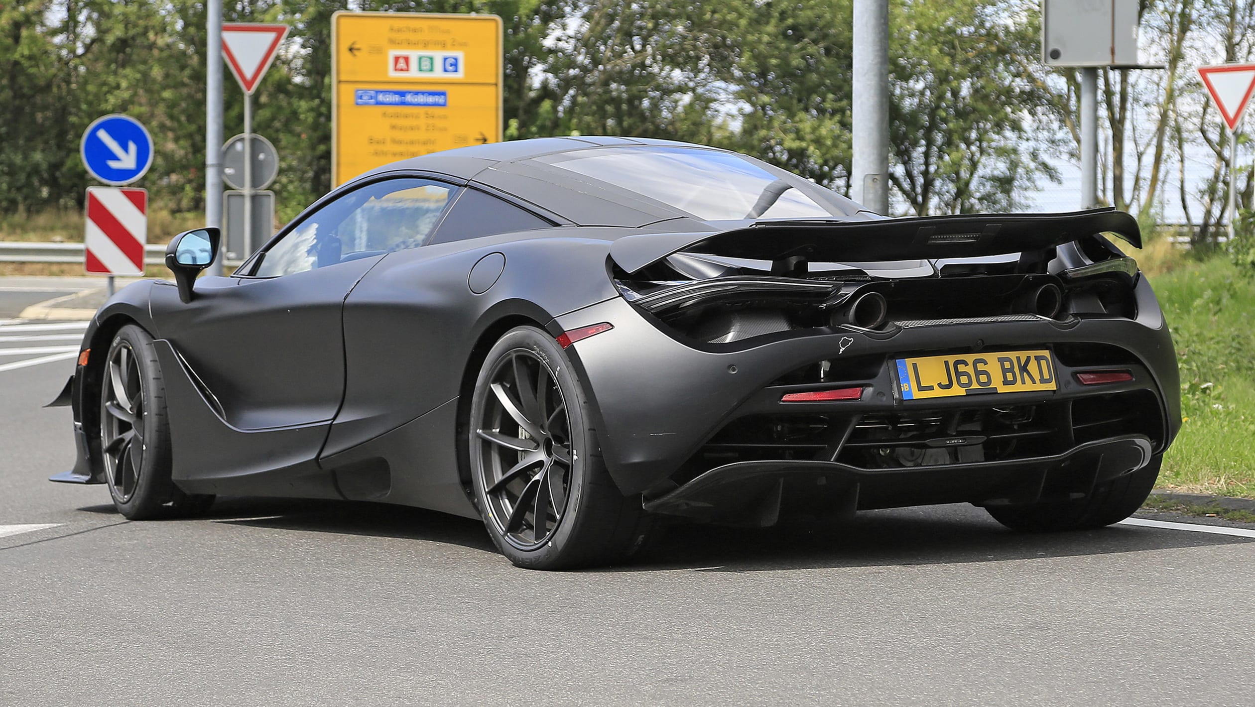 New Mclaren 750lt Spied Pictures Auto Express