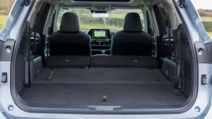 Toyota Highlander - boot seats down
