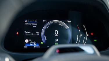 Lexus UX 350h+ F-Sport - dashboard screen