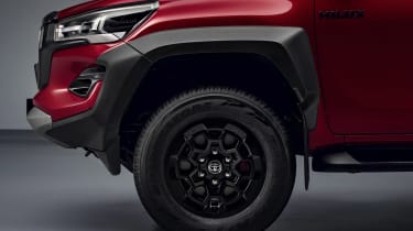 Toyota Hilux GR Sport II - wheel