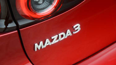 Mazda 3 - badge
