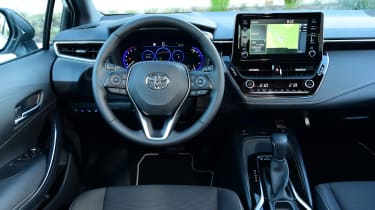 Toyota Corolla - dash