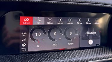 Alfa Romeo Stelvio Quadrifoglio - infotainment
