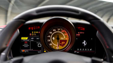 Ferrari F8 Tributo - dials