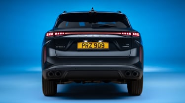 Omoda 9 Black Noble - full rear