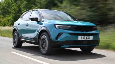 Vauxhall Mokka - front tracking, driver&#039;s side