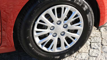 Kia Cee’d Sportswagon 1 1.4 CRDi wheel