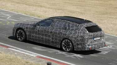 Facelift BMW 5 Series Touring - rear cornering