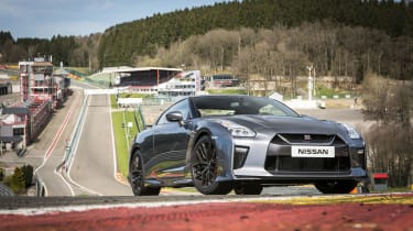 New Nissan GT-R 2016 eau rouge