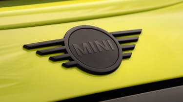 MINI Convertible - badge