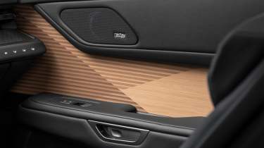 New 2026 Lexus ES 350e - door card