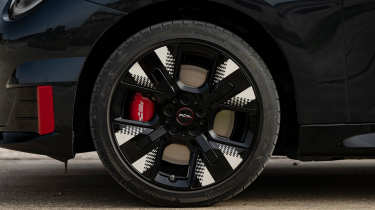 MINI John Cooper Works Electric - wheel