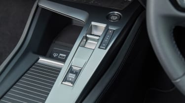 Peugeot 308 SW - centre console
