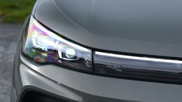 Volkswagen Tiguan - headlight