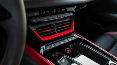 Audi RS e-tron GT - centre console