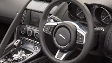 Jaguar F-Type Convertible 2.0-litre 4-cylinder - steering wheel