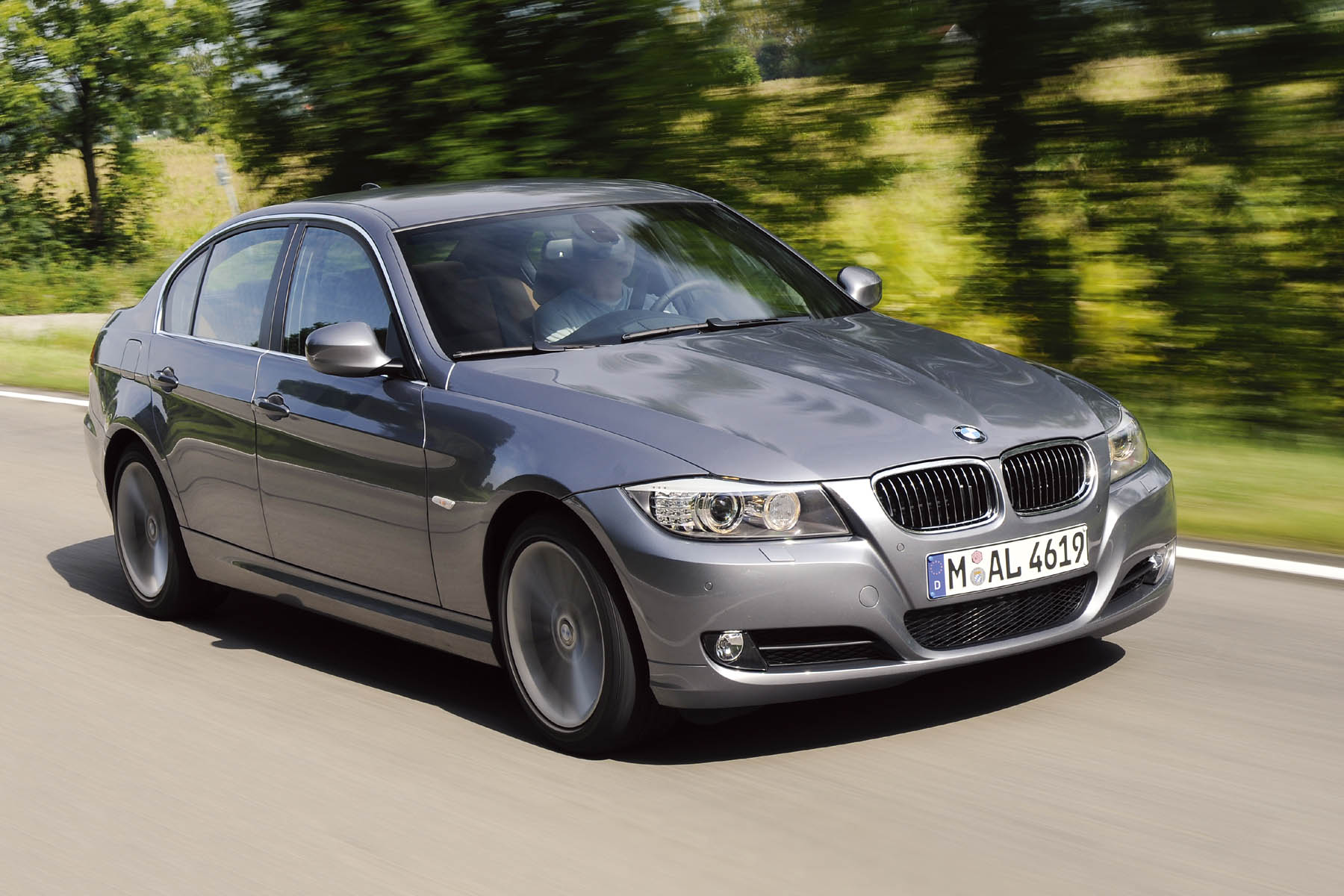 BMW 330d saloon | Auto Express