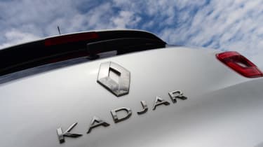 MG GS vs rivals - Renault Kadjar badge