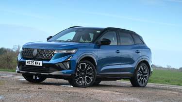 Renault Austral - front static 