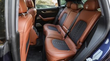 Maserati Levante - seats