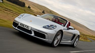 New Porsche 718 Boxster 2016 - front tracking