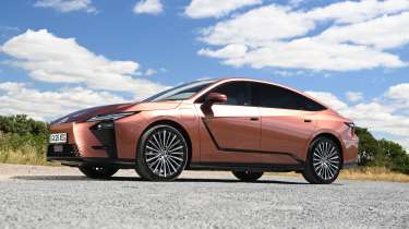 Lexus ES UK - front static