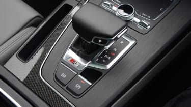 New Audi SQ5 2017 review UK - transmission