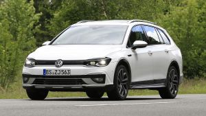 Volkswagen%20Golf%20Alltrack-4.jpg