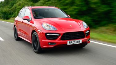 Porsche Cayenne GTS front tracking