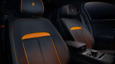 Rolls-Royce Black Badge Ghost Ékleipsis special edition front seats