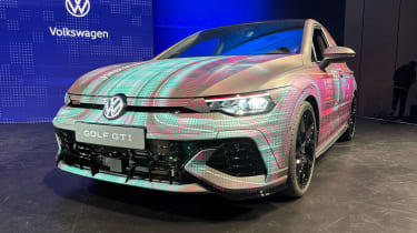 Volkswagen Golf facelift CES - full front