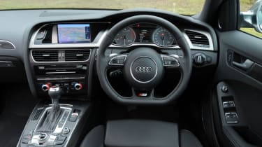 Audi S4 Avant dash