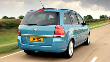 Vauxhall Zafira rear tracking